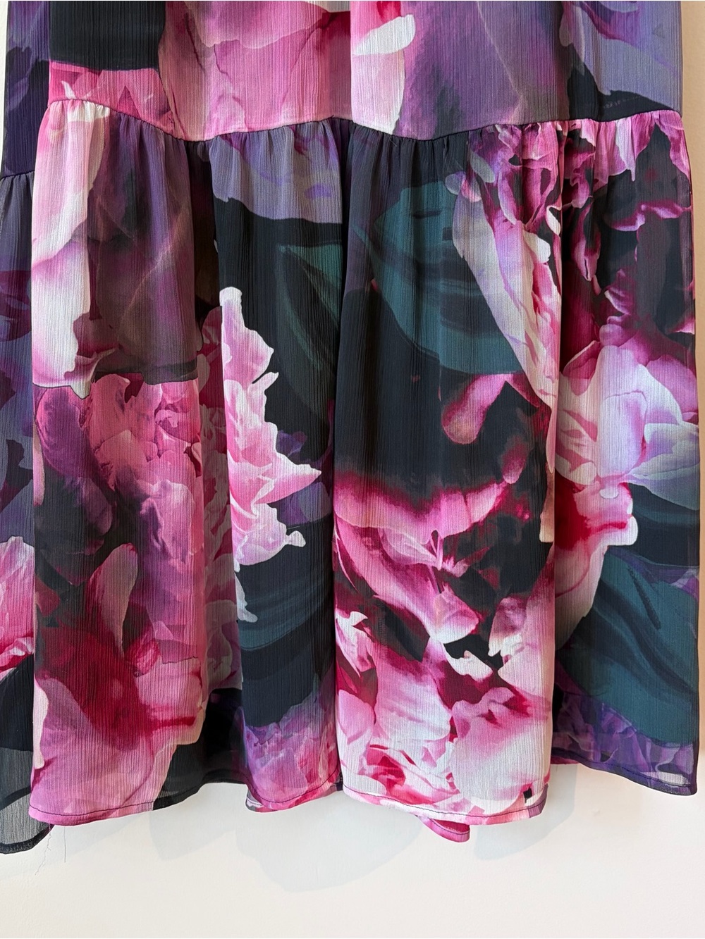 Express Floral Maxi Dress - Picture 5 of 6
